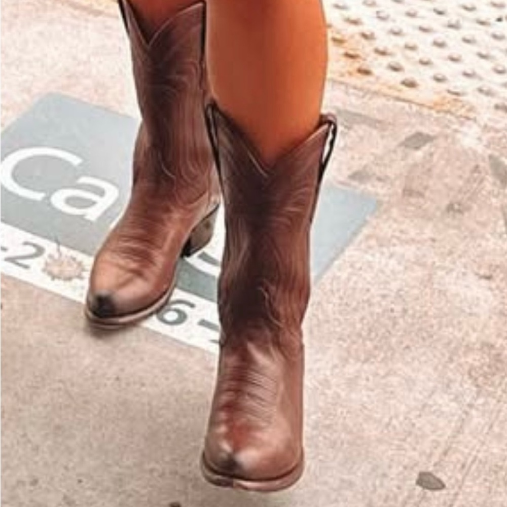 WOMENS TECOVAS- THE JAMIE